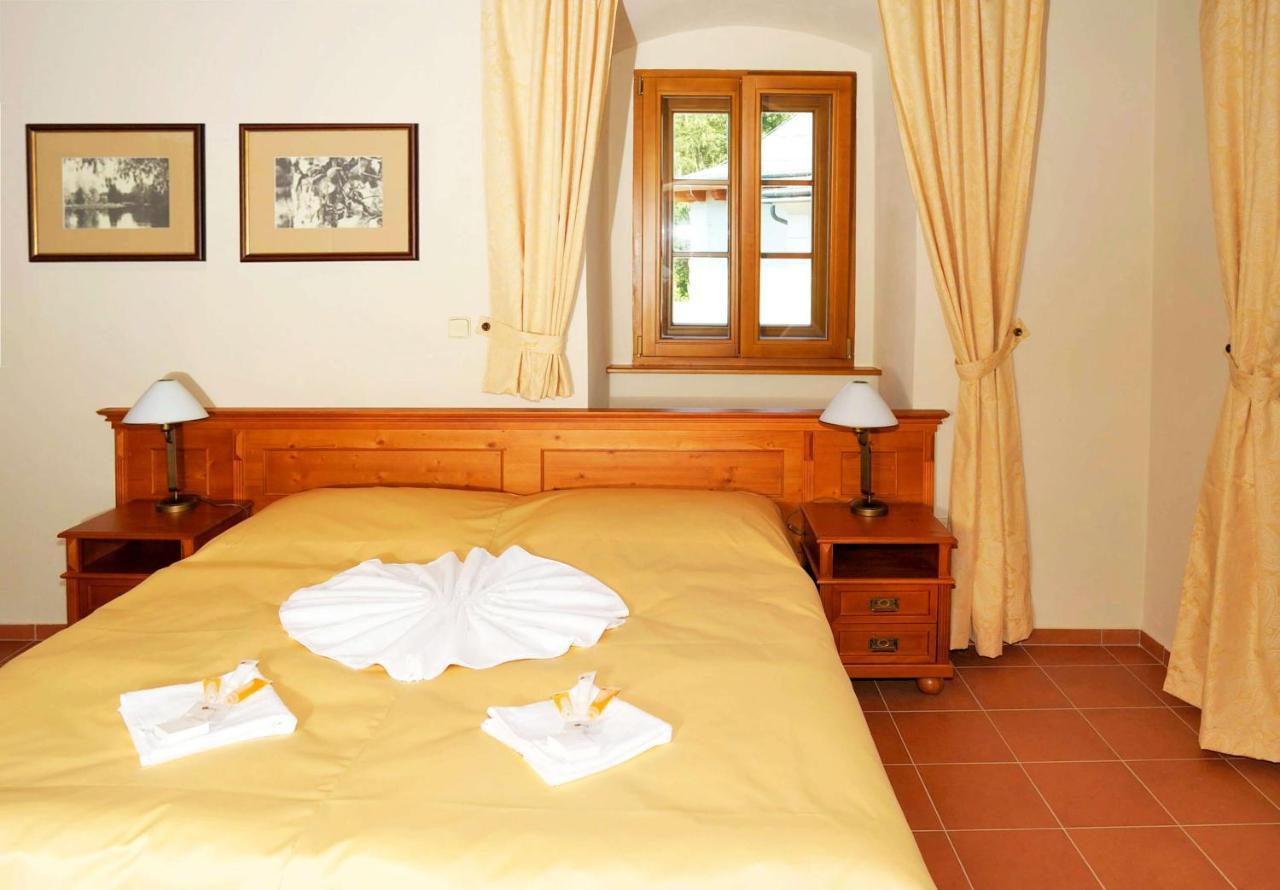 Hotel Kristin Hradek Děčín Kültér fotó